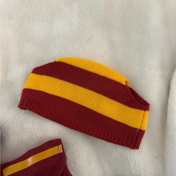 buildabear harry potter gryffindor quidditch uniform + accessories - Picture 4 of 11